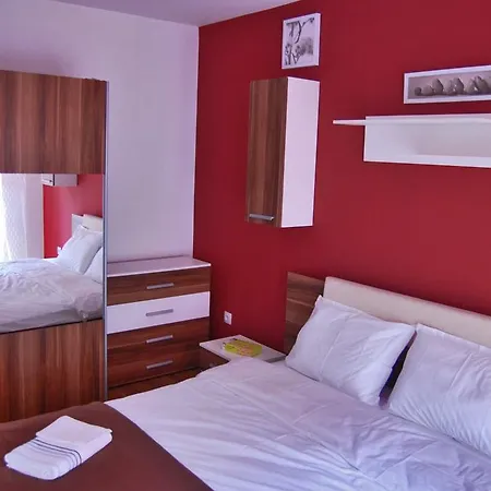 Apartment Raluca *